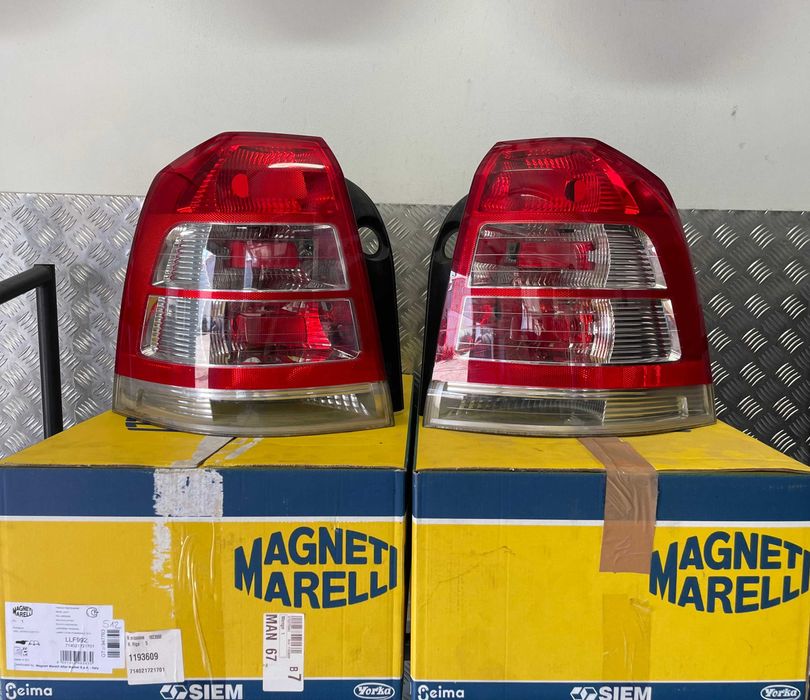 Opel Zafira B II Lampy Lampa Tył Lewa Prawa 2008/2011 Adax Koźle