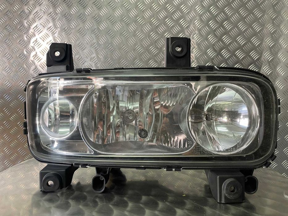 Lampa reflektor mercedes atego lift europa oryginalny