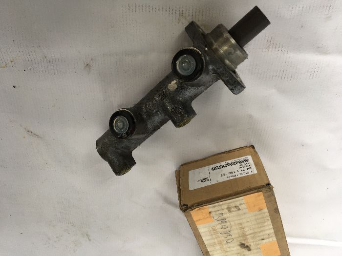 Pompa Hamulcowa E31 BMW 850i 34 31 1 1…